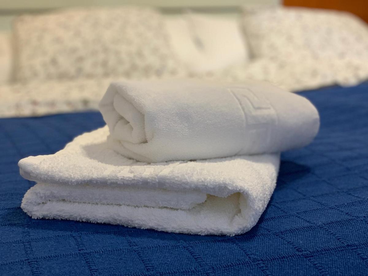 Apartamentos Nerjaluna Luaran gambar