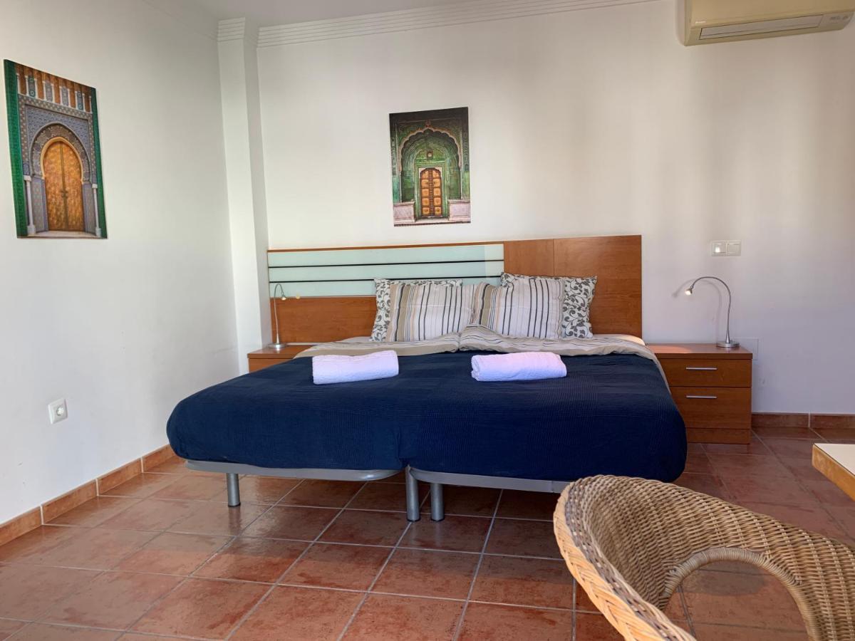Apartamentos Nerjaluna Luaran gambar