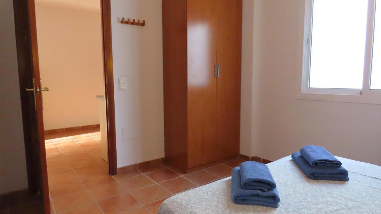 Apartamentos Nerjaluna Luaran gambar