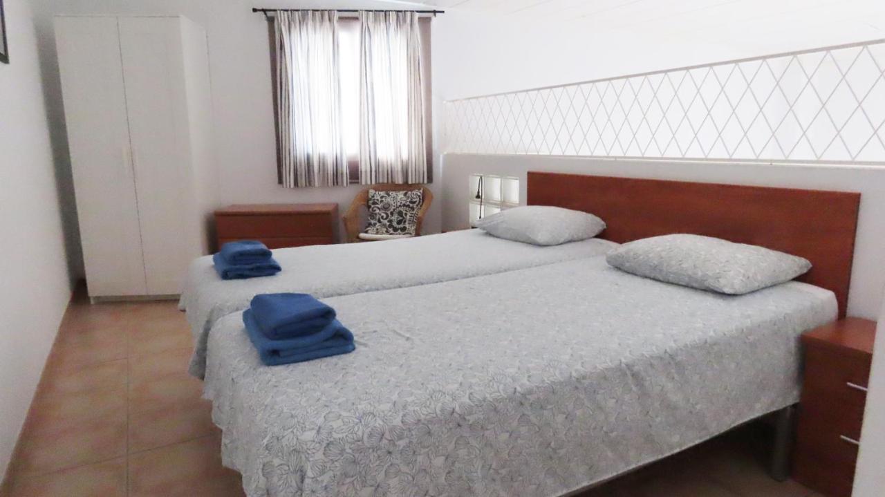 Apartamentos Nerjaluna Luaran gambar
